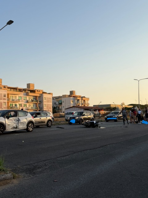 Incidente stradale, ferito un centauro