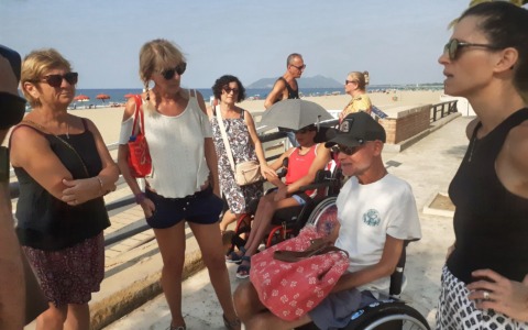 Disabili, tratti di arenile incompleti. Mancano gazebo e docce