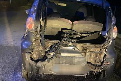 Auto in fiamme, indagini in corso