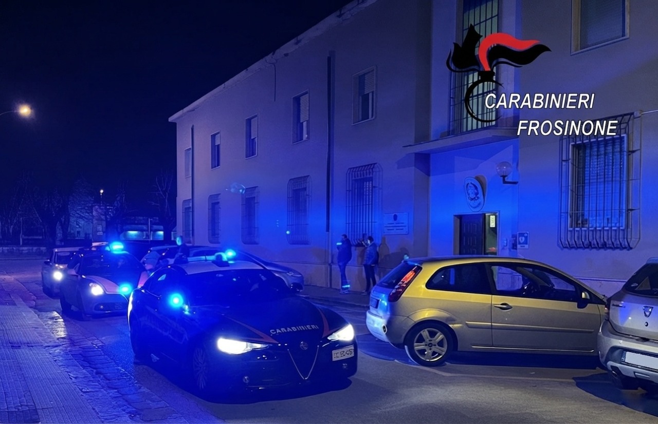 Stalking e diffamazione sui social, arrestato un 37enne