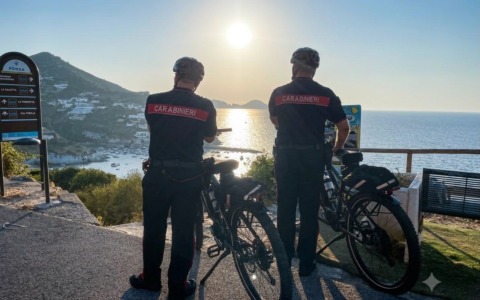 Controlli straordinari sulle isola, procedura di sospensione per 6 locali su 7 ispezionati