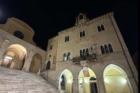 Ragazza seguita fino a casa, l’opposizione chiede un piano sicurezza