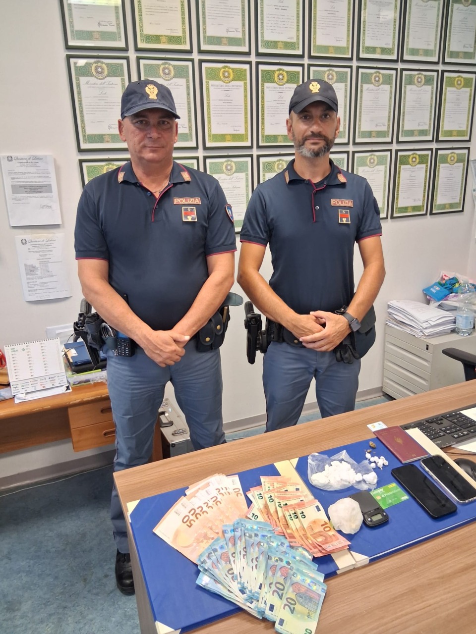 Spaccio di cocaina, la Polizia arresta due giovanissimi