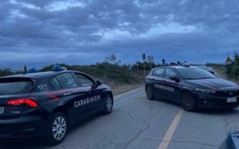 Furto sulle auto in sosta sul lungomare, due arresti