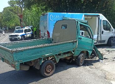 Incidente stradale, grave un uomo di 63 anni