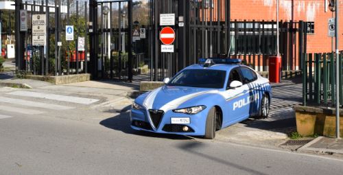 Trovato in possesso di un coltello mentre cammina in Corso Francia, denunciato