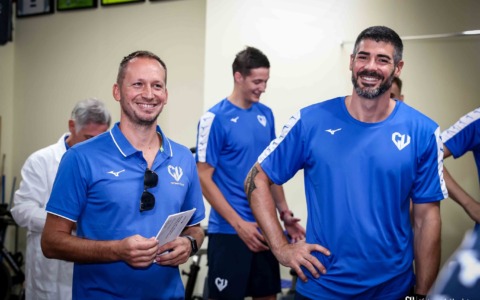Daniele Morato accoglie i suoi giocatori. Primi allenamenti in palestra