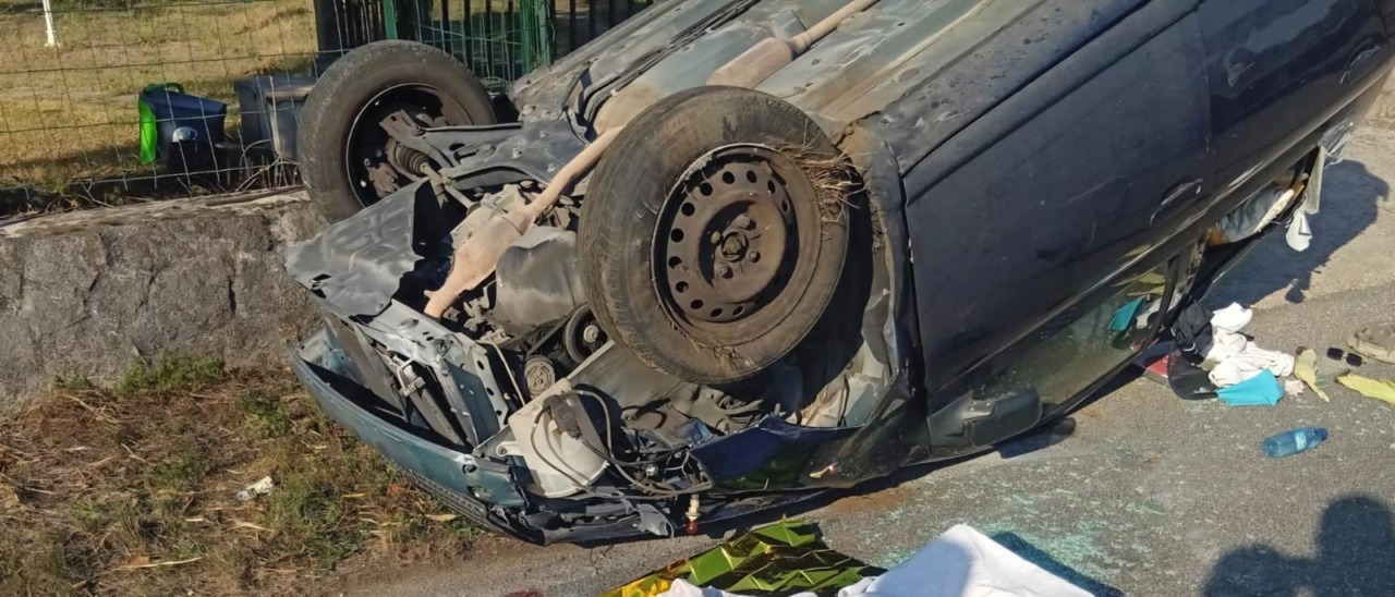Perde il controllo dell’auto e si ribalta, morto 22enne. La vittima è Matteo Giusti