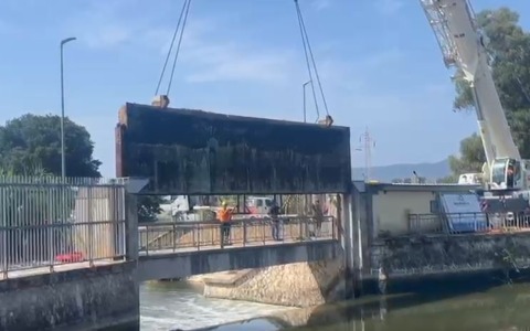 Rimossa la vecchia paratoia del fiume Sisto