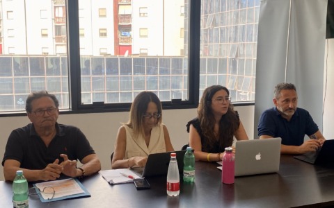 Tre anni di ritardi, occasioni perdute e servizi peggiori:  l’intervento dell’opposizione