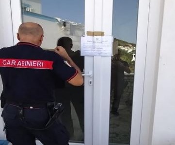 Sequestrato un cantiere, una denuncia