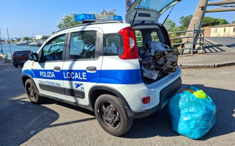 Abusivismo commerciale, la Polizia Locale sequestra 200 chili di merce
