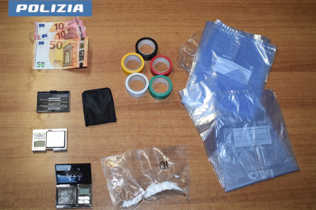 Spaccio di cocaina, arrestato