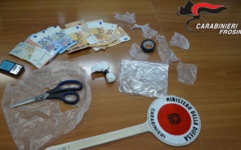 Sorpreso con cocaina e crack, arresti domiciliari per un 46enne