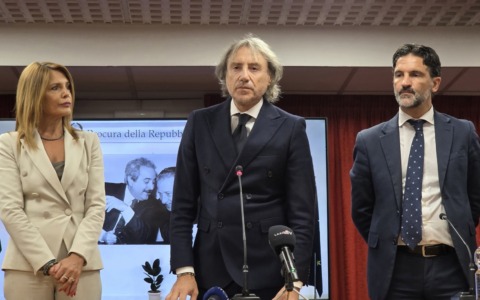 L’omicidio in viale XXIV maggio, due fermi: Ferdinando Di Silvio detto Pescio e un ragazzo di 16 anni. Il Procuratore: “Inaudita gravità dei fatti” / LE INTERVISTE / LEGGI LE ACCUSE