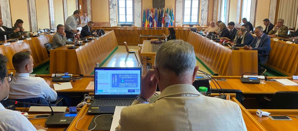 La crisi in maggioranza, sale la tensione. Forza Italia e Futuro Nazionale: “Le cose non funzionano, o si cambia o si vota”. Tremano per gli accertamenti sul Parco Falcone e Borsellino