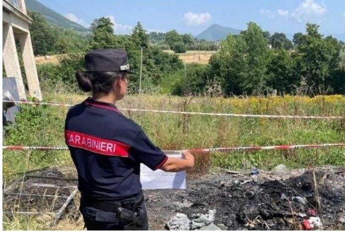 Rifiuti dati alle fiamme, denunciata una persona