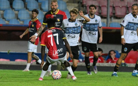 Latina sconfitto 3-1 a Gubbio. Volpe: “Risultato bugiardo” / VIDEO