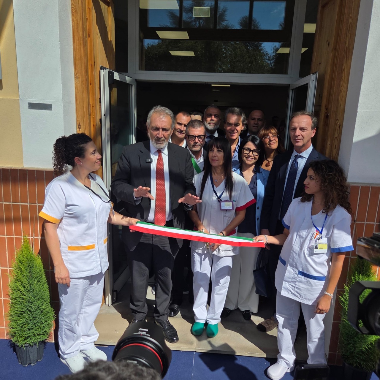 Il Presidente della Regione Lazio Francesco Rocca inaugura la Casa di Comunità