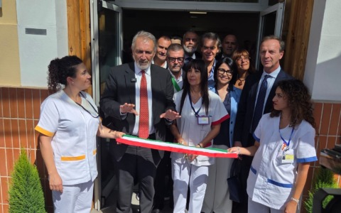 Il Presidente della Regione Lazio Francesco Rocca inaugura la Casa di Comunità