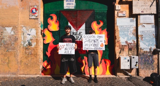 Anno scolastico 2026/2027, il falsh mob della Rete degli Studenti Medi del Lazio