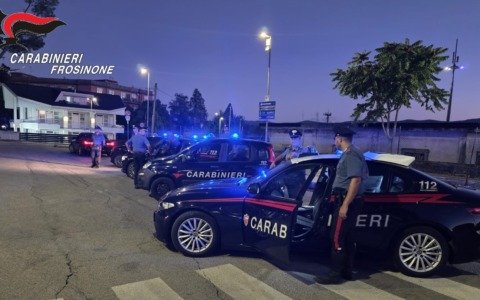 Sequestrati droga e soldi, 7 denunce