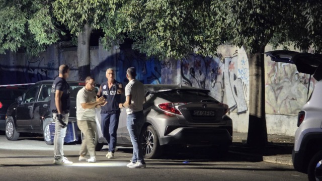 Omicidio in centro, 30enne ucciso a colpi di pistola / VIDEO-RACCONTO