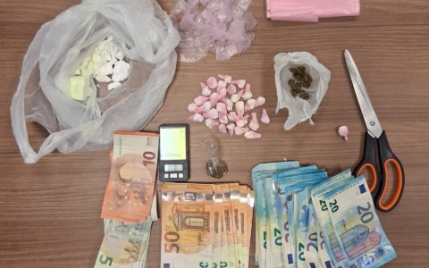 Spaccio di cocaina, arrestato un giovane