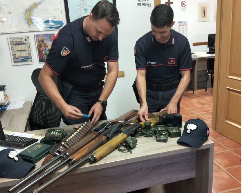 Sorpresi a caccia con richiami elettroacustici vietati: tre persone denunciate