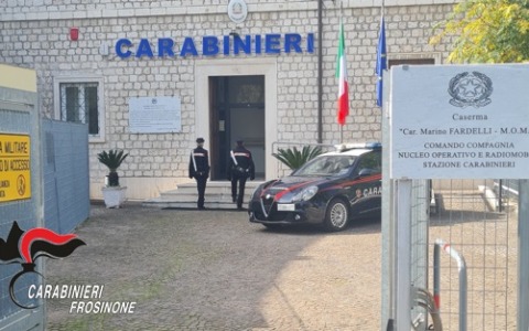 Finti finanzieri truffano un’anziana, due arresti
