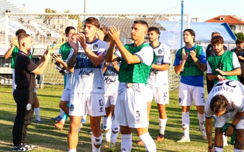 Il Latina torna a vincere, superata l’Atalanta U23 2-0. Volpe: “Successo importante, è la vittoria del gruppo” / VIDEO