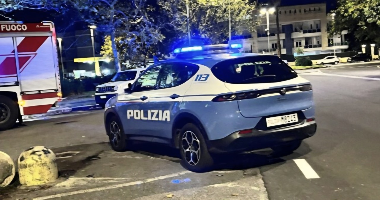 Perseguita l’ex compagna appena uscito dal carcere: scatta il braccialetto elettronico