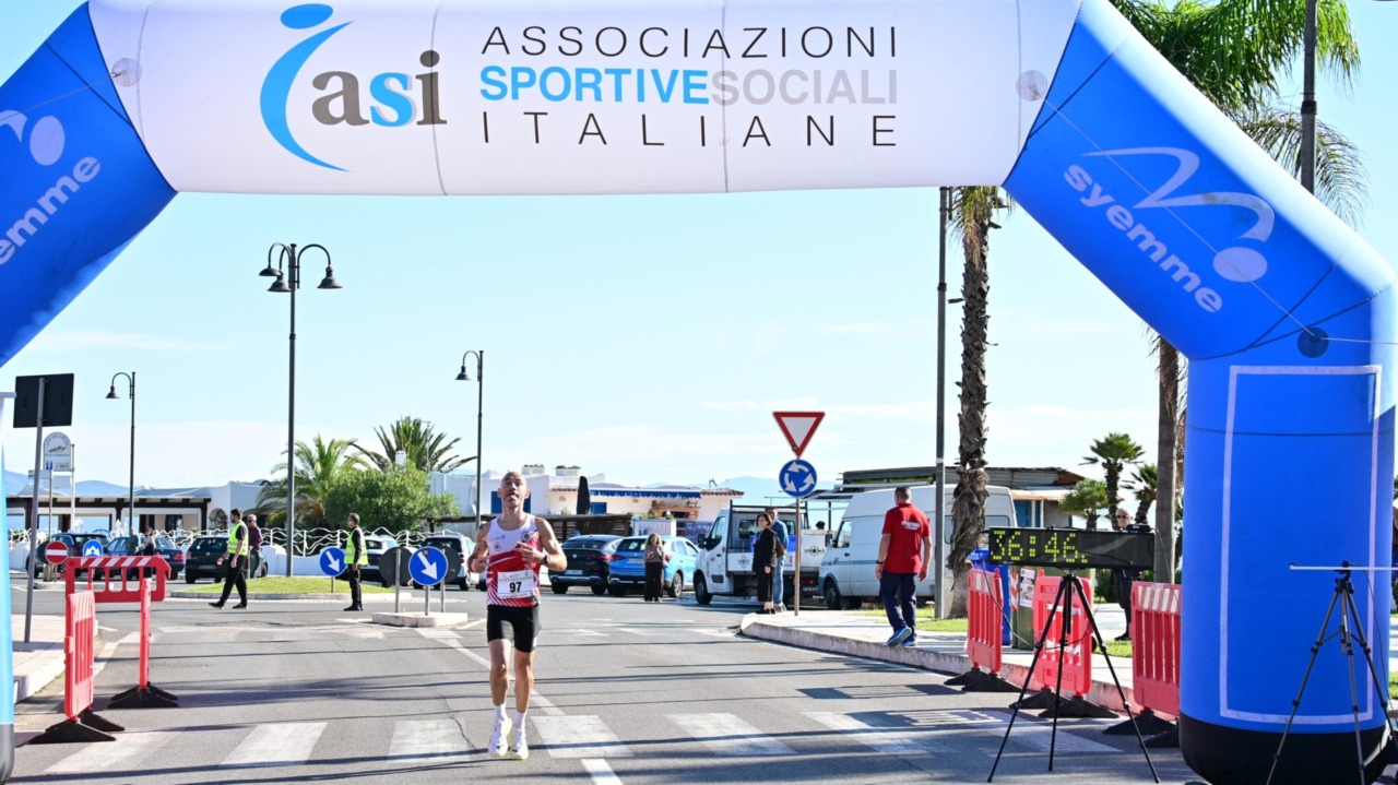 Francesco Coppa vince la Corsa del Ricordo di San Felice Circeo (foto incorsa)