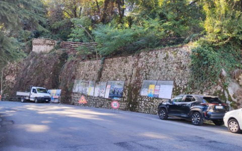 Il muraglione del Parco di Castel Sindici torna alla luce
