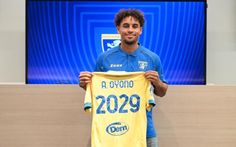 Frosinone, Oyono blindato fino al 2029