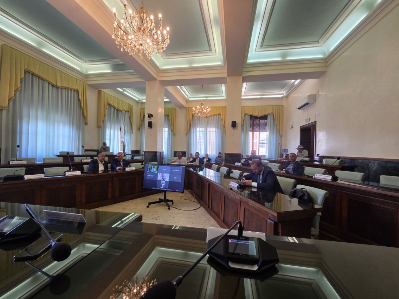 Sanità, edilizia scolastica, viabilità, i punti discussi nel consiglio provincia