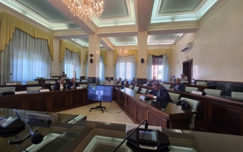 Sanità, edilizia scolastica, viabilità, i punti discussi nel consiglio provincia