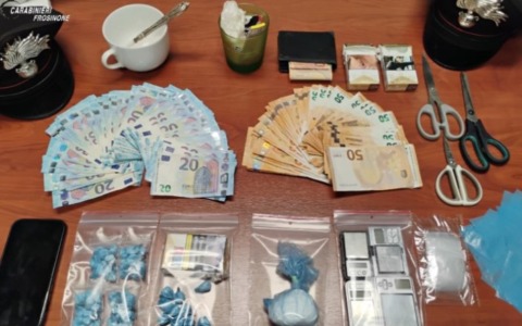 Oltre 60 grammi di cocaina, arrestato dai Carabinieri un giovane straniero