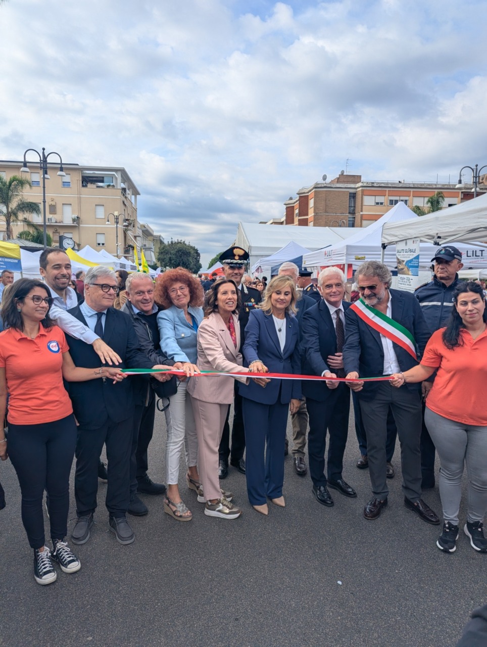 Grande successo al Villaggio della salute: quattromila presenze e oltre mille prestazioni sanitarie gratuite / LE INTERVISTE