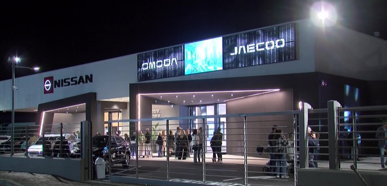 Inaugurata nuova sede di Autocentro Carrera in Via Madonna delle Grazie 366