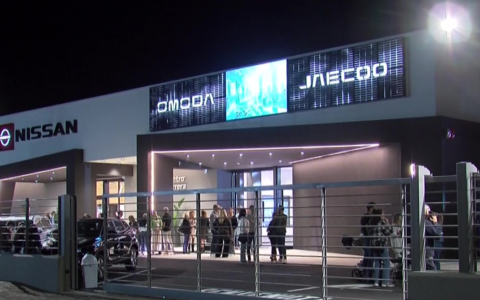 Inaugurata nuova sede di Autocentro Carrera in Via Madonna delle Grazie 366