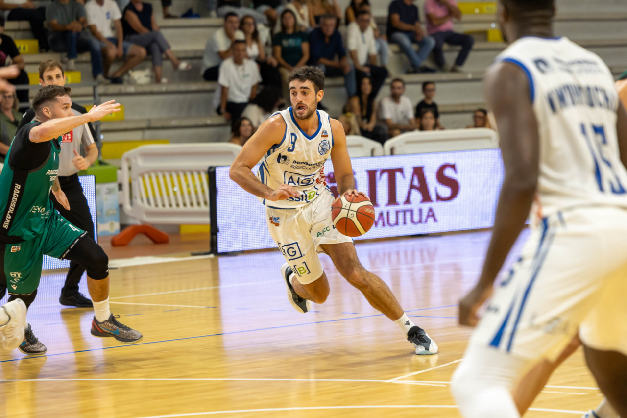 La Benacquista Latina anticipa domani il derby contro la Luiss Roma