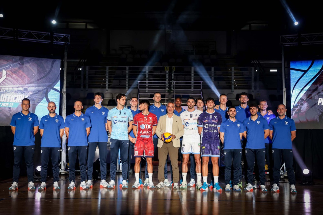 Cisterna, presentazione in grande stile