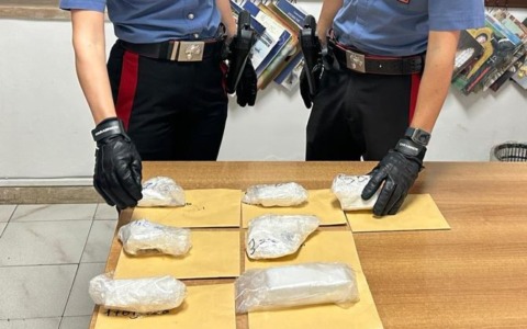 Trovato con oltre un chilo di cocaina, arrestato un 56enne