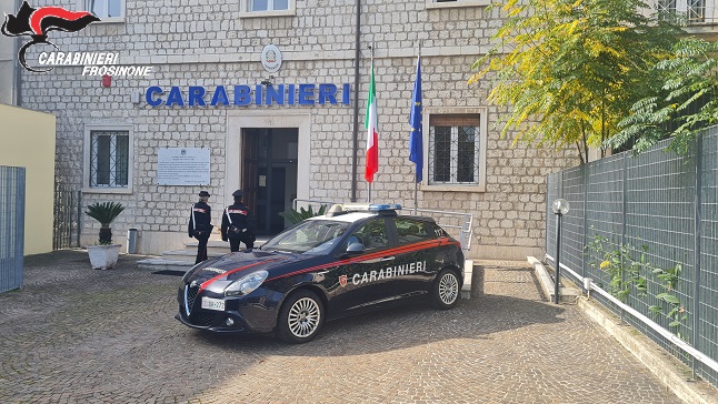 Minacce e violenze alla ex compagna, braccialetto elettronico per un uomo