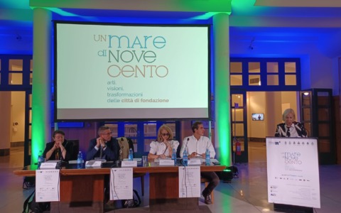 “Un mare di Novecento”, al via la mostra diffusa di arti visione trasformazioni delle città di Fondazione