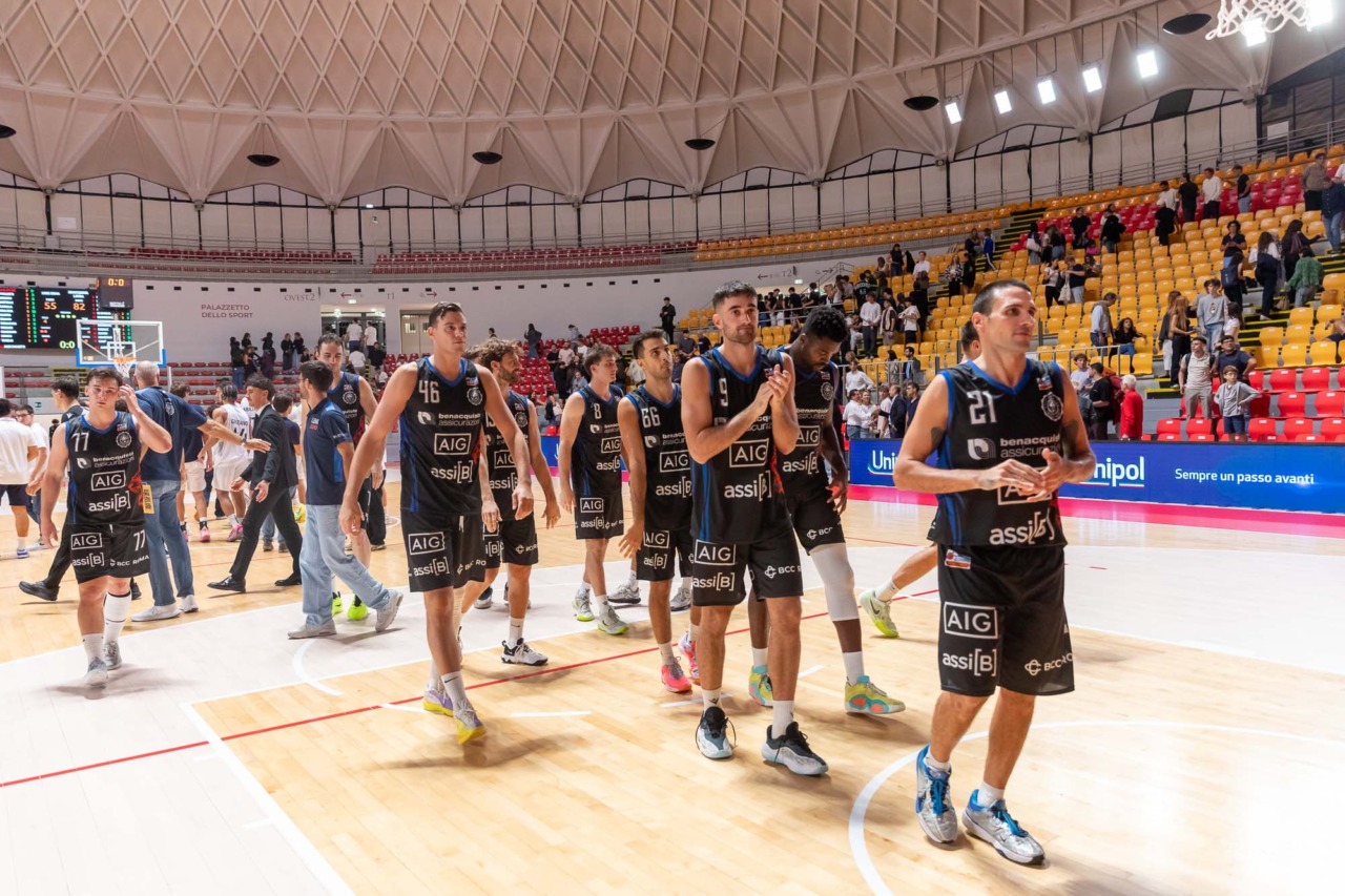 La Benacquista Latina stravince il derby contro la Luiss. 82 a 55