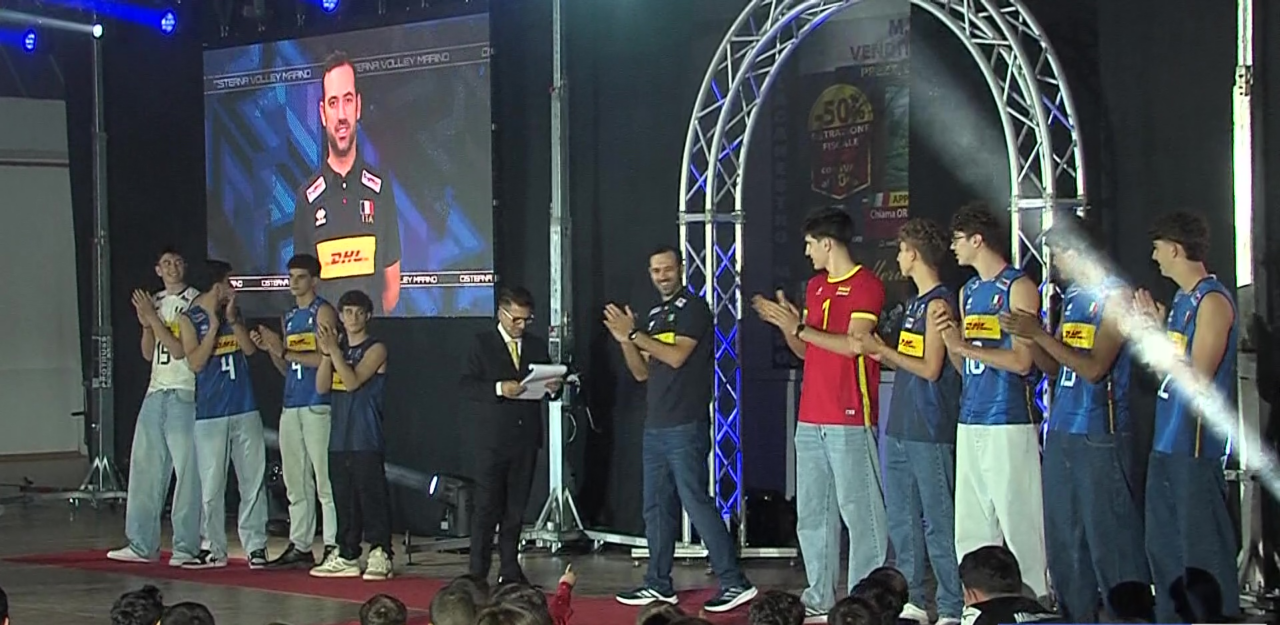 La presentazione della Marino Pallavolo. Grande festa al Palasport