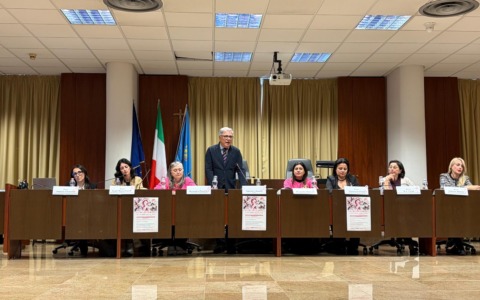 Prevenzione, diagnosi precoce e sostegno alle donne, incontro in Comune