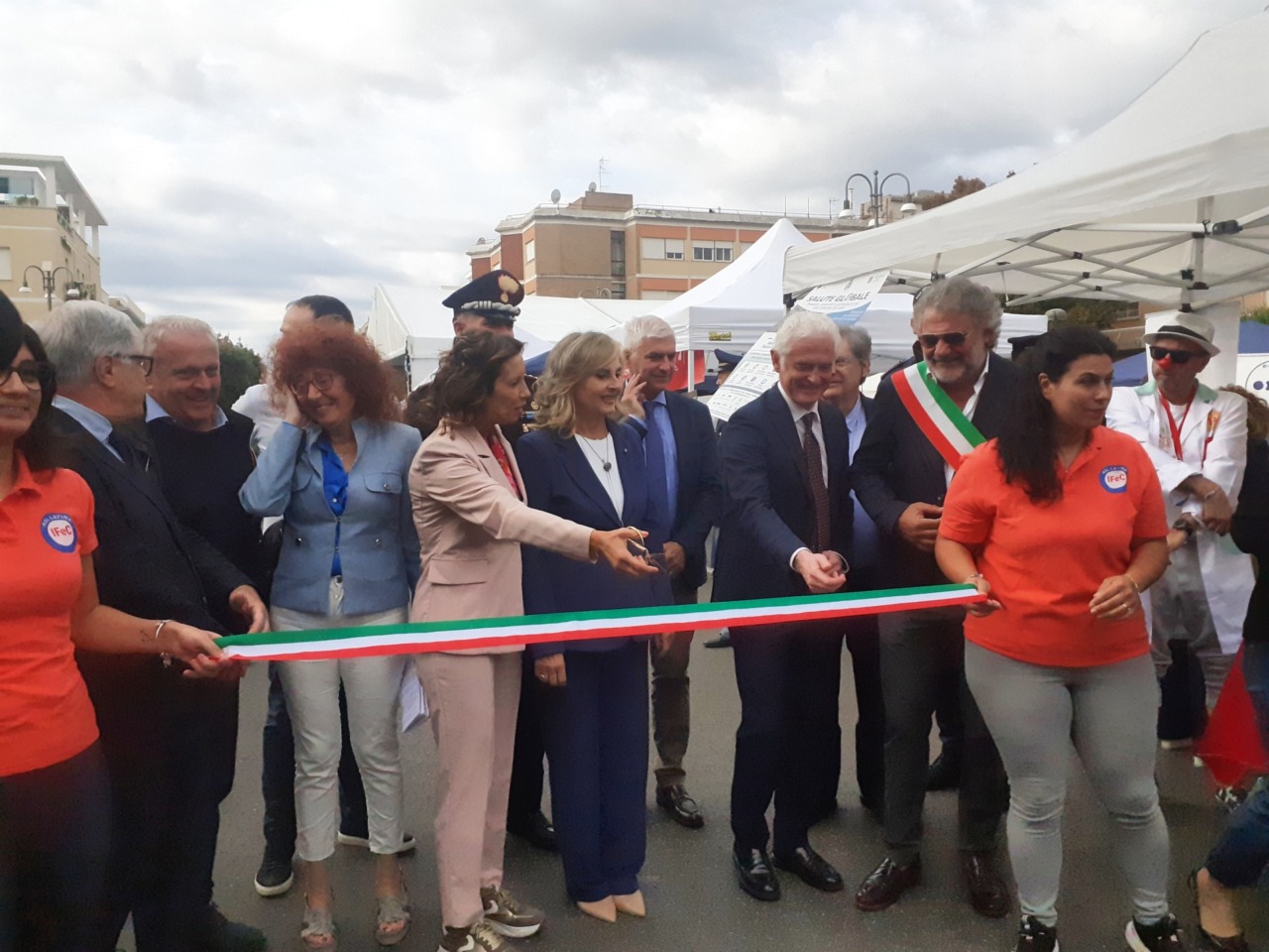 Villaggio della Salute, tantissima gente in Piazza Mazzini